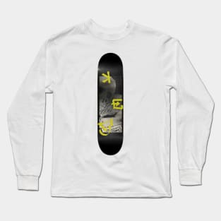 Knotty ends Surf model material Long Sleeve T-Shirt